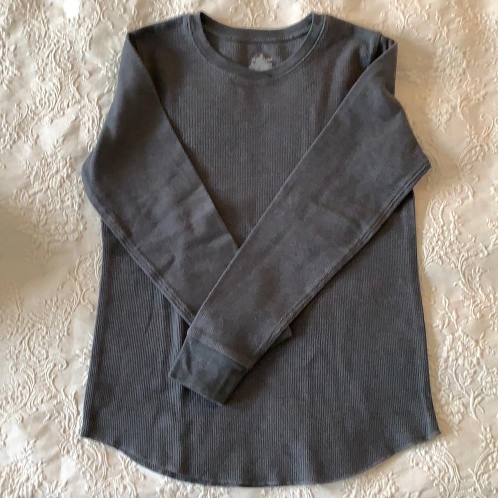 Cuddl Duds thermal gray top